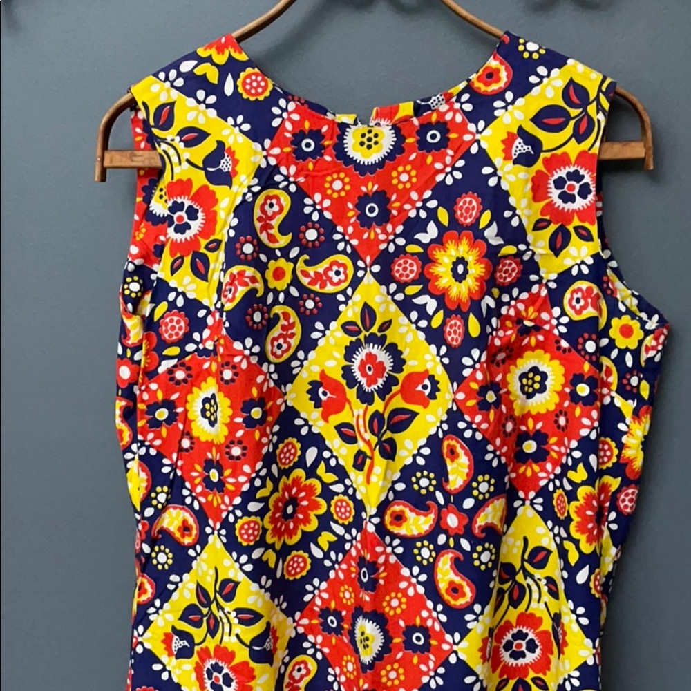 Vintage Patterned Dress - Picture 2 of 6